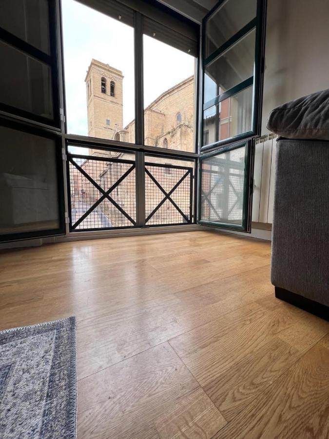 Santiago Tower Aire Ac Casco Antiguo By Appartement