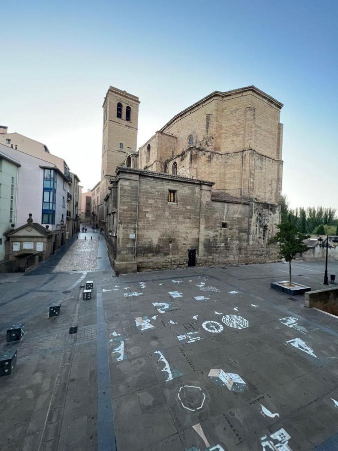 Santiago Tower Aire Ac Casco Antiguo By Appartement