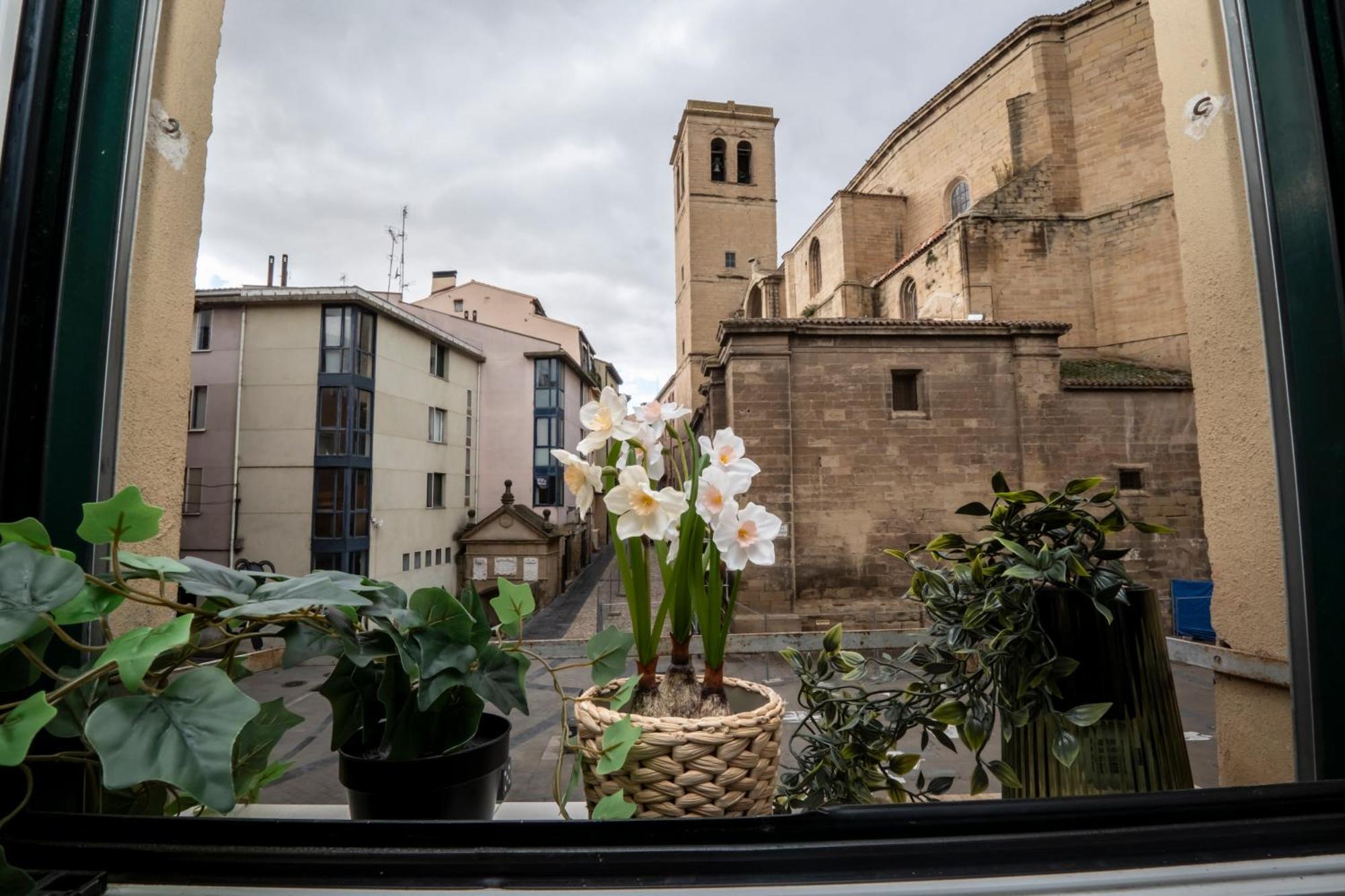 Santiago Tower Aire Ac Casco Antiguo By * Logroño