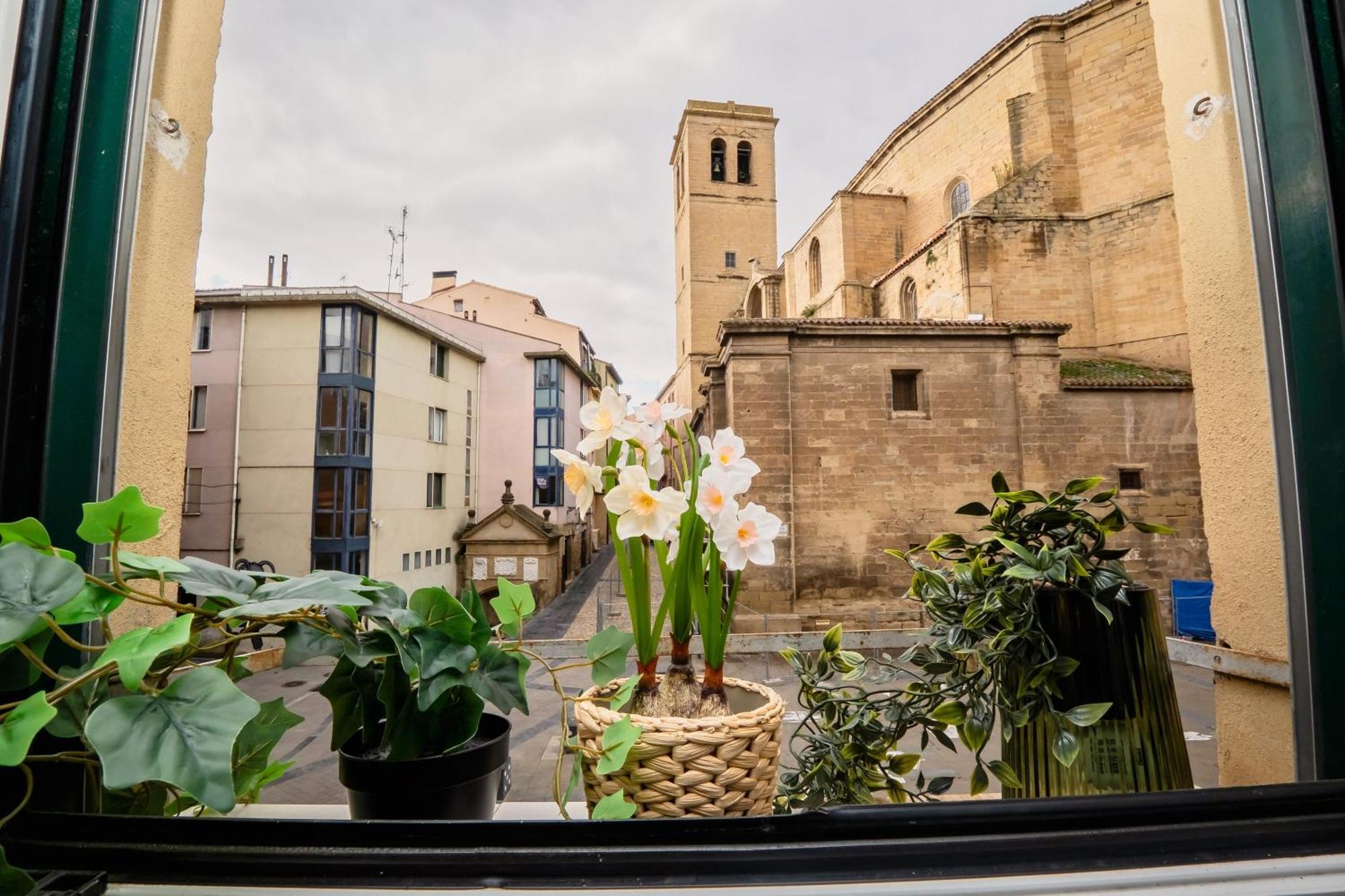 Santiago Tower Aire Ac Casco Antiguo By Logroño