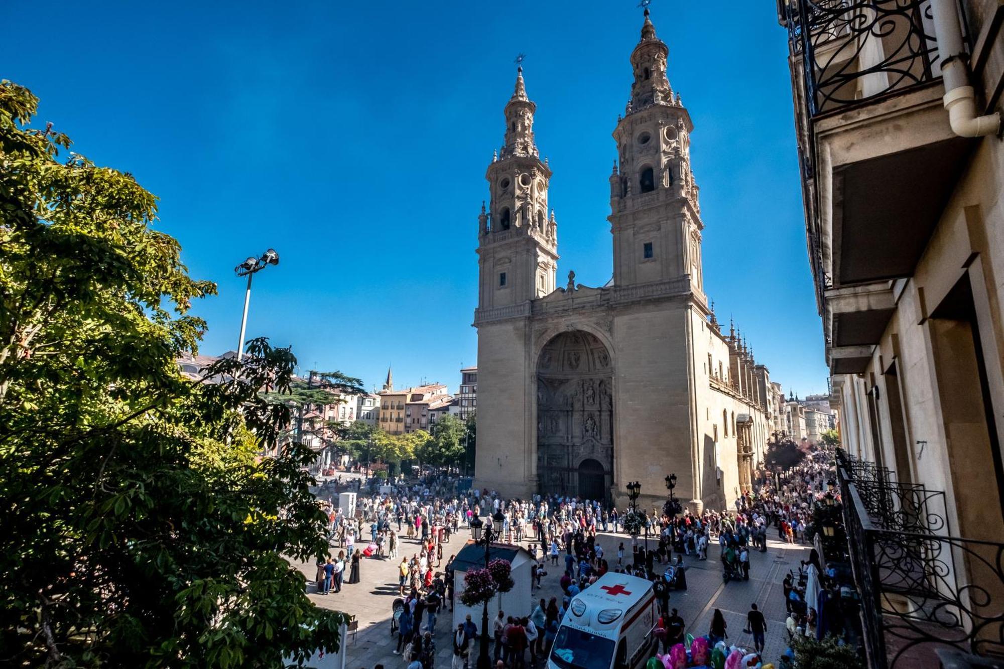 Appartement Santiago Tower Aire Ac Casco Antiguo By